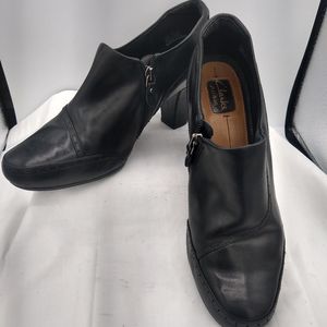 Clarks Artisan Wmns 11M Black Leather Ankle Bootie HighHeel Zip Closure